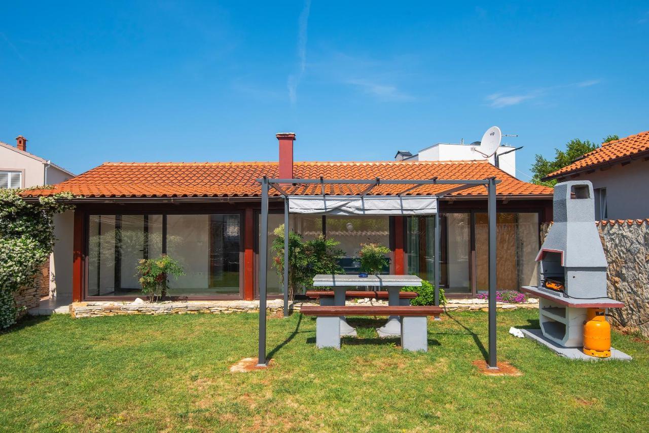 Holiday Home Jasminka 梅杜林 外观 照片